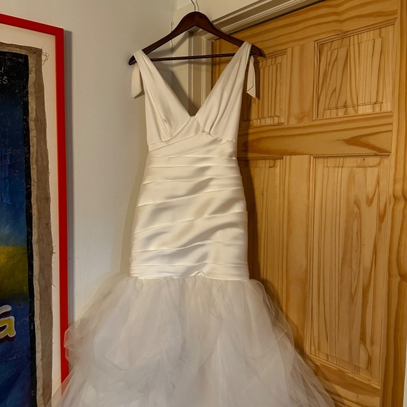 WHITE BY VERA WANG NWT SIZE 2 PLEATED SATIN TULLE ORGANZA WEDDING DRESS - Picture 7 of 16